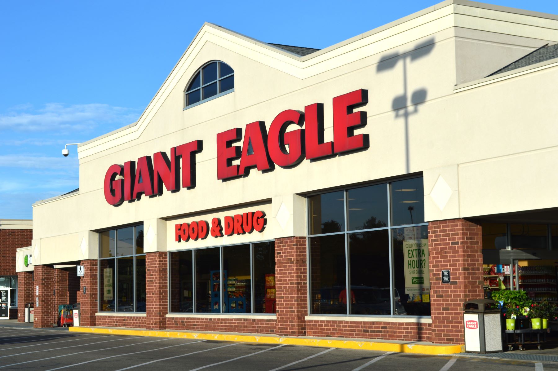 Giant Eagle Holiday Hours With Near Me Location 2024